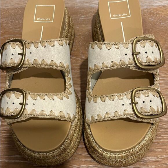 Dolce Vita Tan and Cream Buckle Platform Sandals, Size 7.5 - Picture 4 of 9